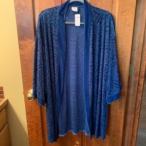 Soma, NEW WITH TAGS, STARRY NIGHT wrap or topper. BLUE, open front.